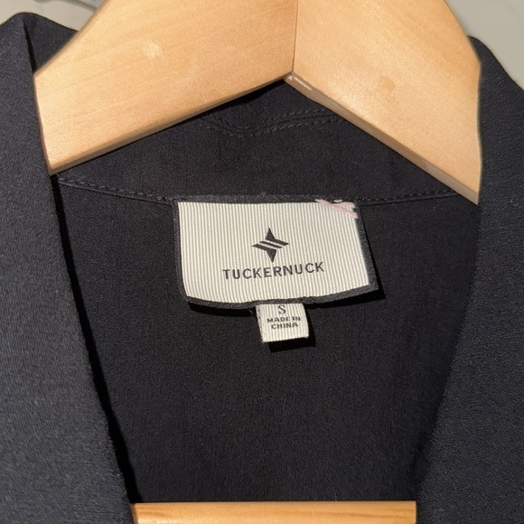 Tuckernuck Scottie shirt Black short sleeve cuffed blouse top small flap pockets - Picture 3 of 9